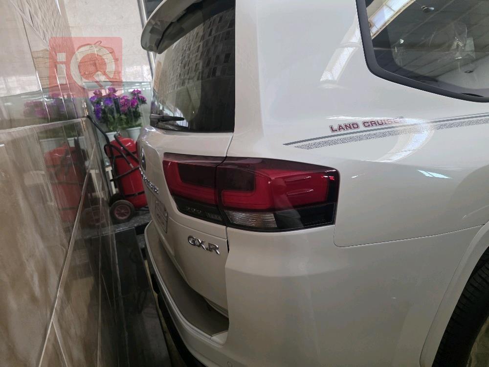 تويوتا لاندكروزر